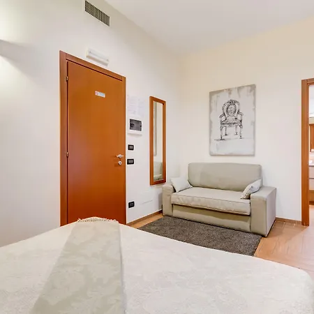 ゲストハウス Residenza ローマ