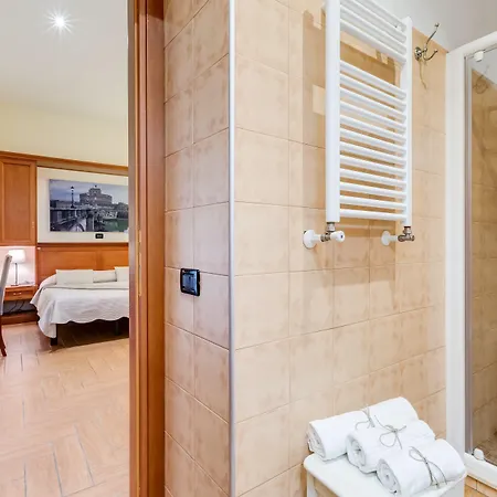 Residenza ゲストハウス 2*