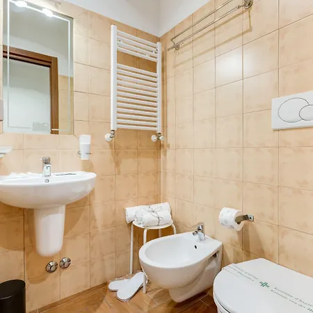 ゲストハウス Residenza 2*